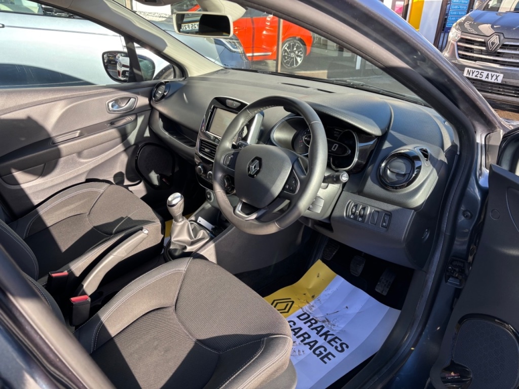 Used Renault Clio 2017 for sale - 76697959: Photo 13