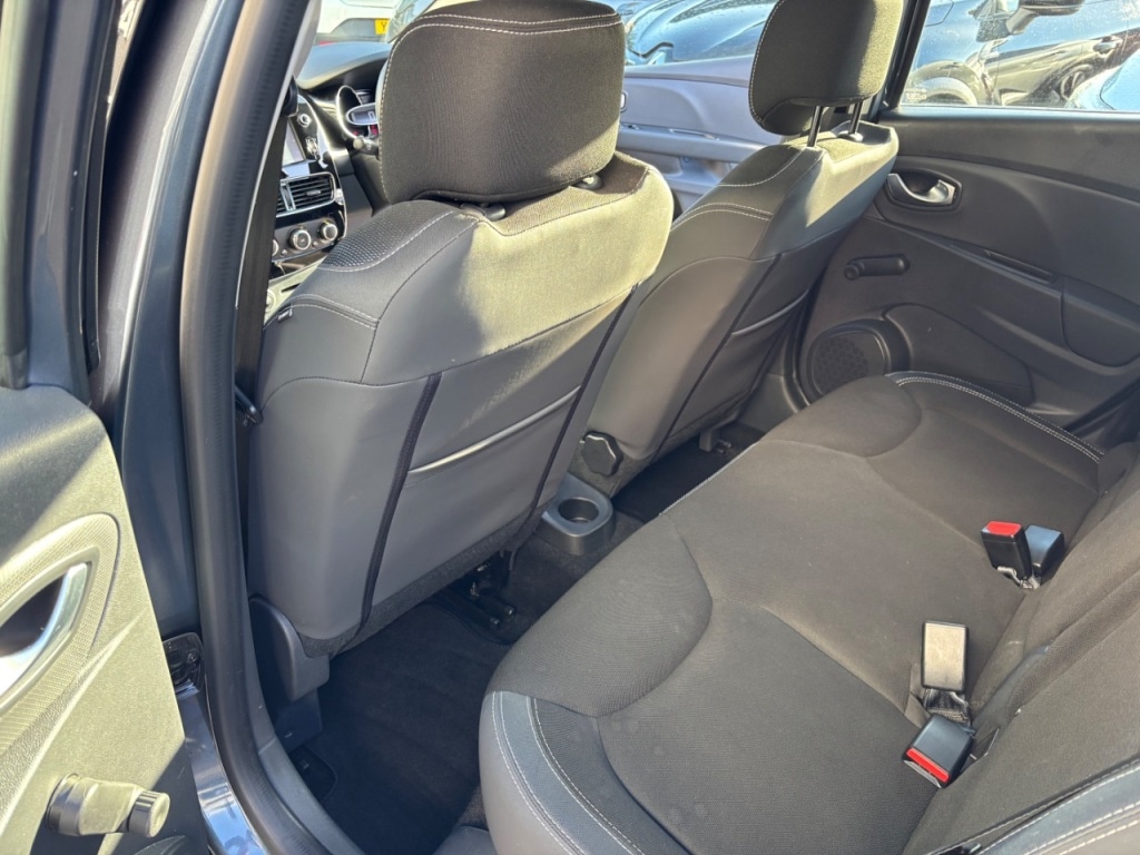 Used Renault Clio 2017 for sale - 76697959: Photo 20