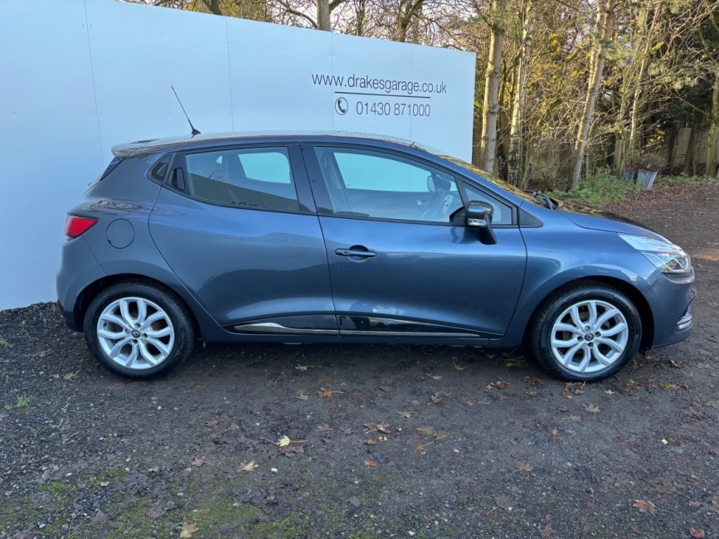 Used Renault Clio 2017 for sale - 76697959: Photo 4