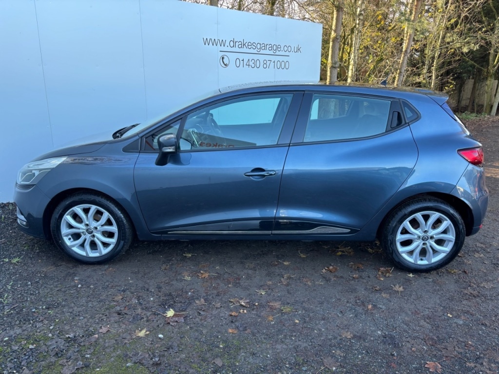 Used Renault Clio 2017 for sale - 76697959: Photo 8