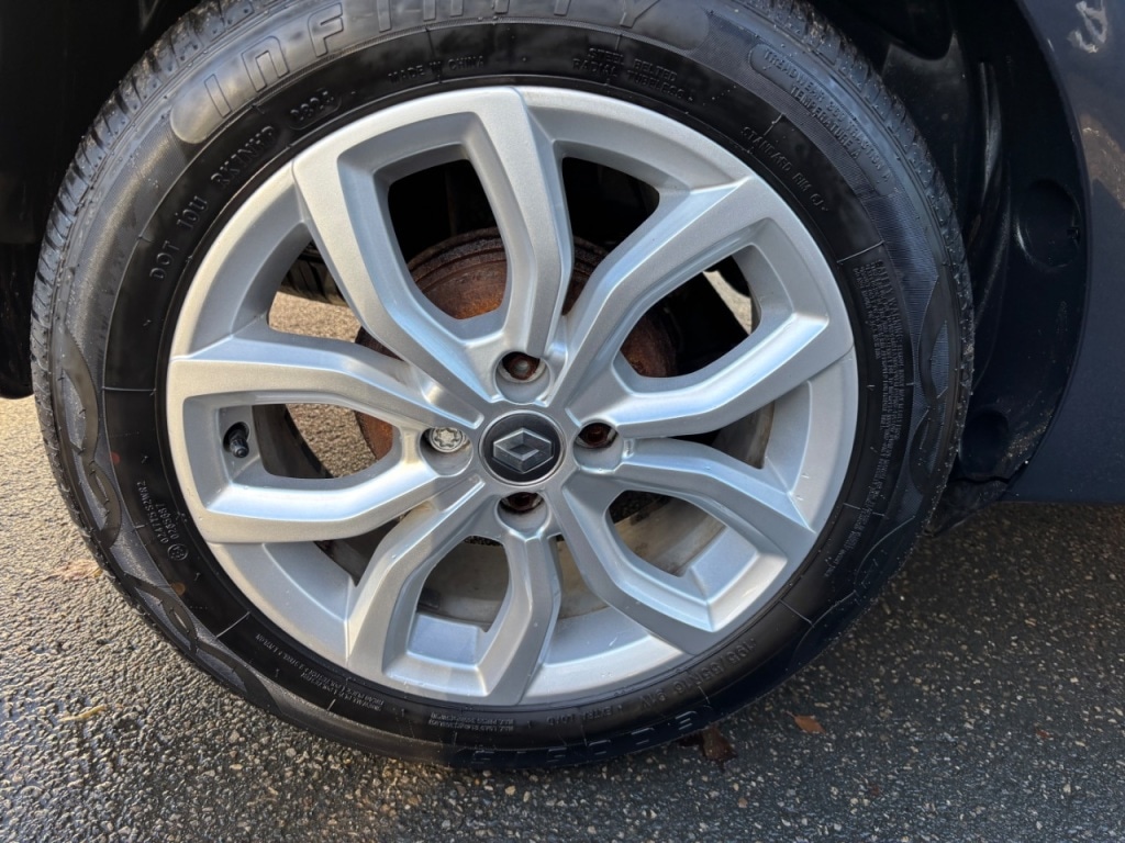 Used Renault Clio 2017 for sale - 76697959: Photo 9