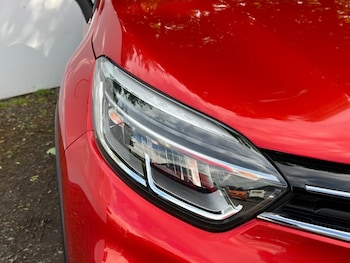 Used Renault Captur 2019 for sale - 78543468: Photo