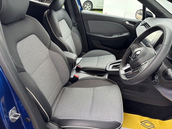 Used Renault Clio 2024 for sale - 76303209: Photo 16