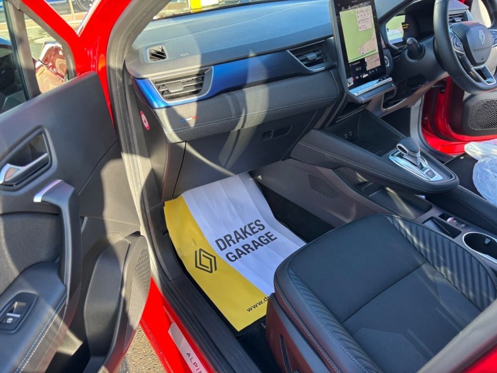 Used Renault Other 2024 for sale - 77341140: Photo 23