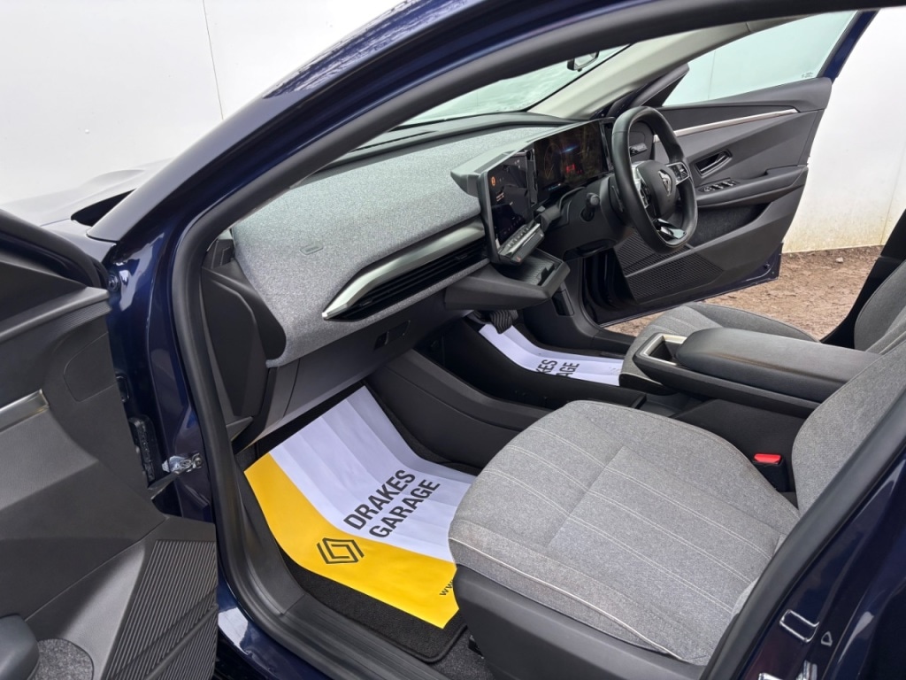 Used Renault Megane E Tech 2022 for sale - 77187677: Photo 17