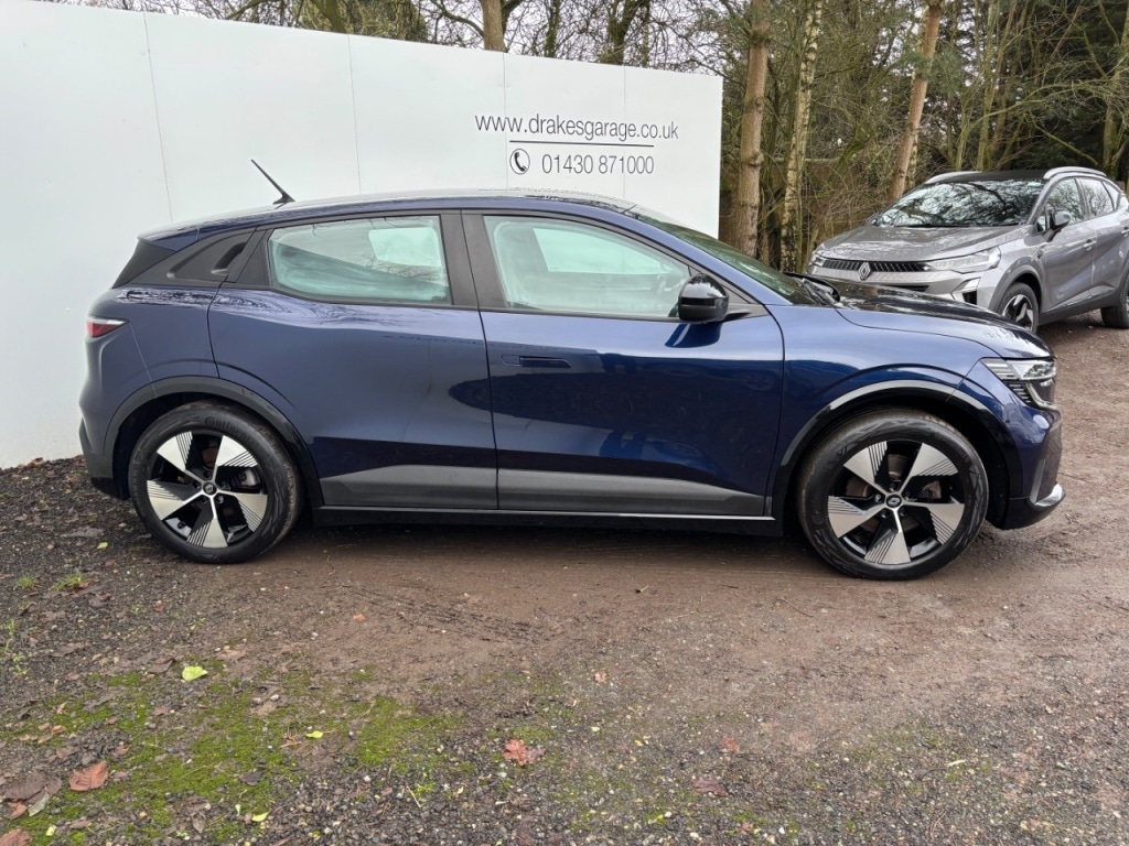 Used Renault Megane E Tech 2022 for sale - 77187677: Photo 4