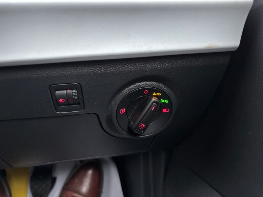 Used SEAT Arona 2023 for sale - 76918859: Photo 25