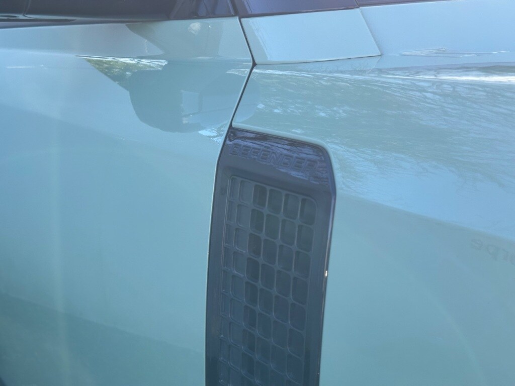 Used Land Rover Defender 2023 for sale - 77533752: Photo 14