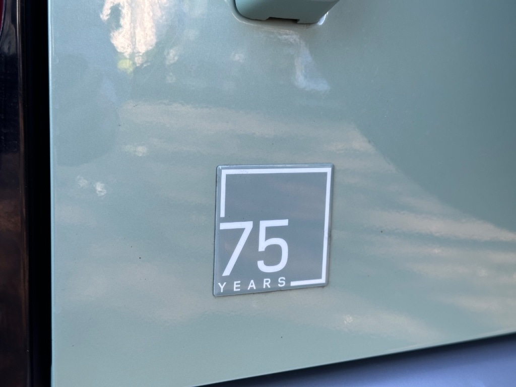 Used Land Rover Defender 2023 for sale - 77533752: Photo 8