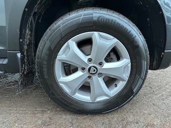 Used Dacia Duster 2019 for sale - 76565287: Photo