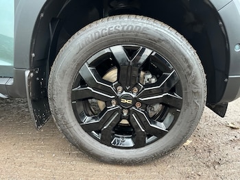 Used Dacia Duster 2023 for sale - 77013925: Photo