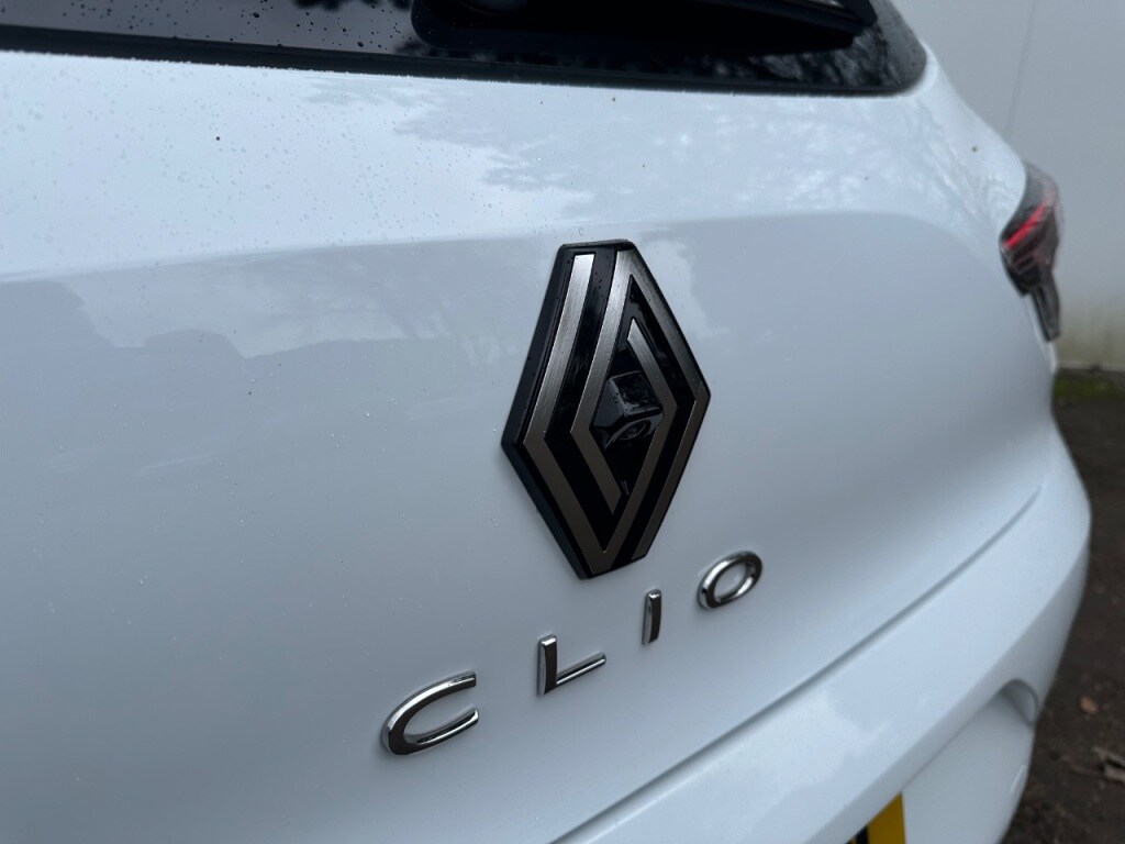 Used Renault Clio 2023 for sale - 77421365: Photo 11