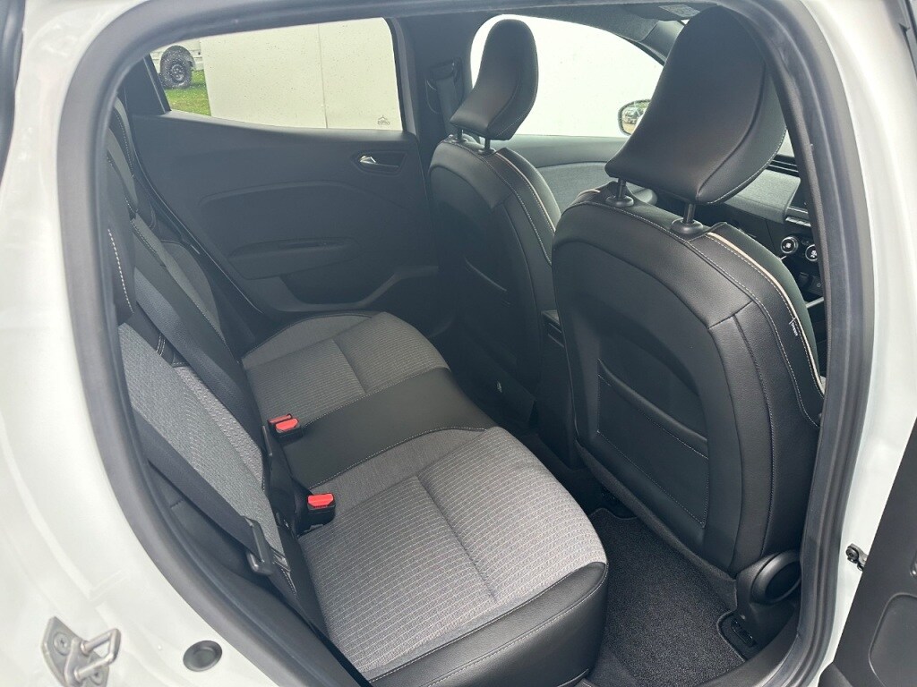 Used Renault Clio 2023 for sale - 77421365: Photo 13