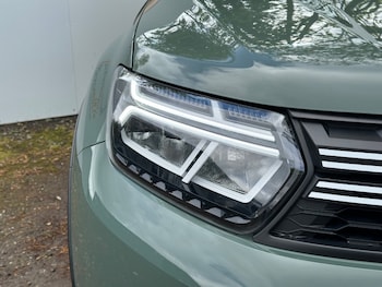 Used Dacia Duster 2023 for sale - 78190791: Photo