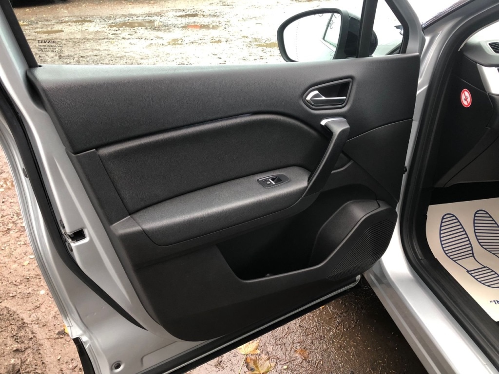 Used Renault Captur 2020 for sale - 76495658: Photo 24