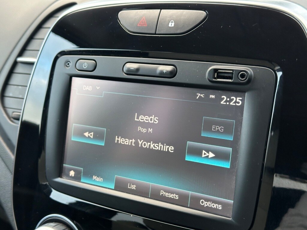 Used Renault Captur 2018 for sale - 76469350: Photo 21