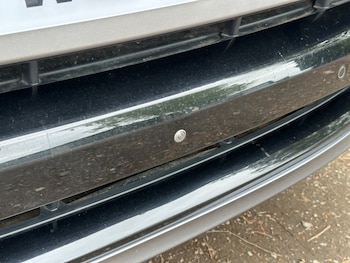 Used Land Rover Discovery 2023 for sale - 77962102: Photo