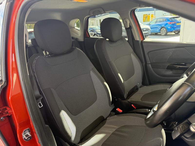 Used Renault Captur 2017 for sale - 76332656: Photo 12