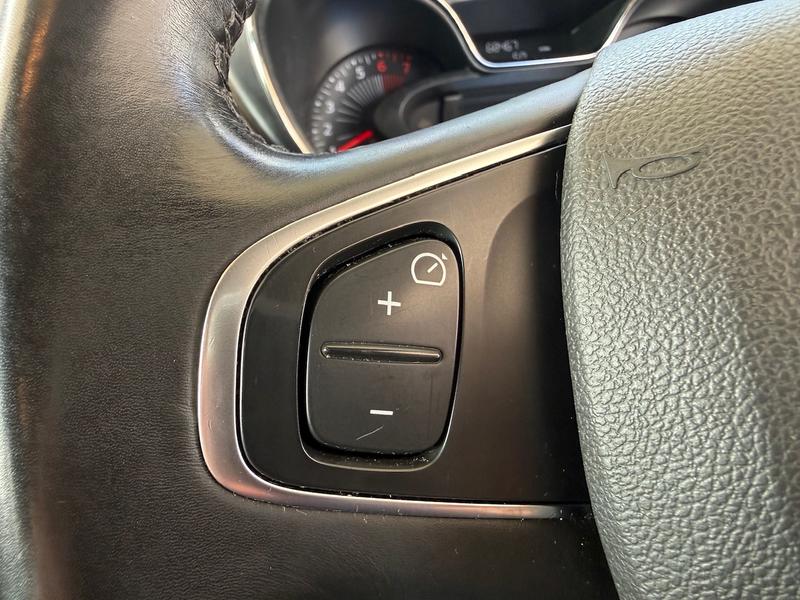 Used Renault Captur 2017 for sale - 76332656: Photo 14
