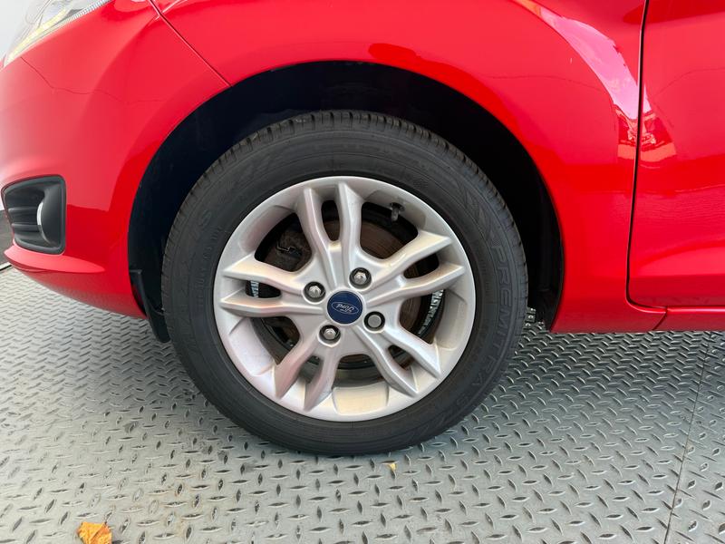 Used Ford Fiesta 2017 for sale - 76209280: Photo 28