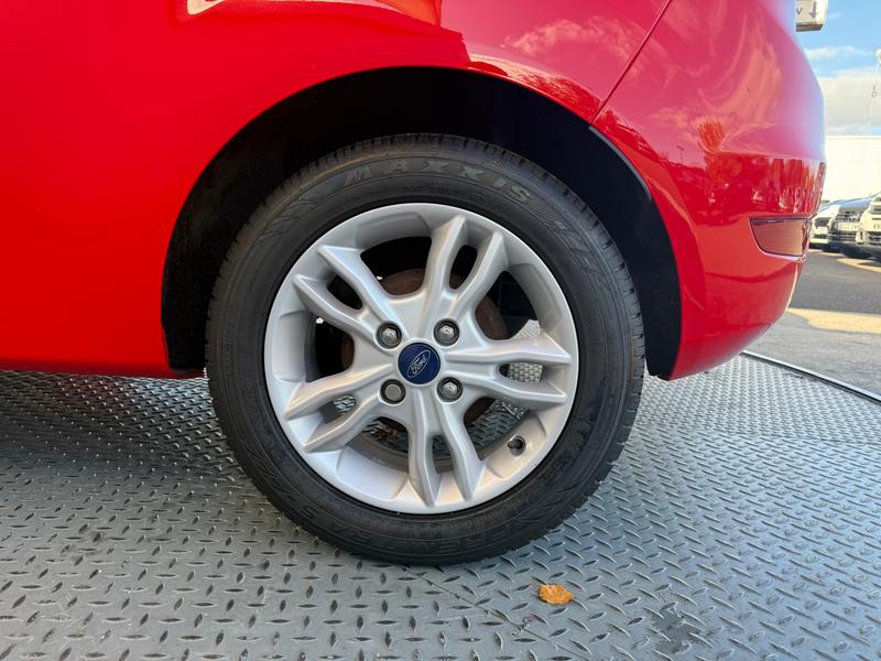 Used Ford Fiesta 2017 for sale - 76209280: Photo 29