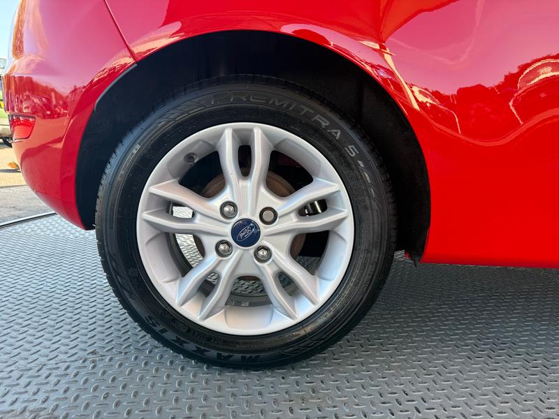 Used Ford Fiesta 2017 for sale - 76209280: Photo 30