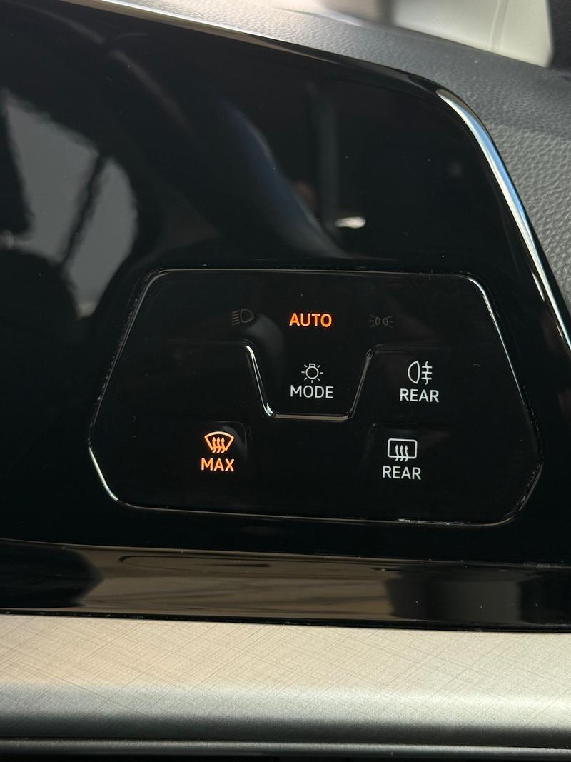 Used Volkswagen Golf for sale - 77710749: Photo 28