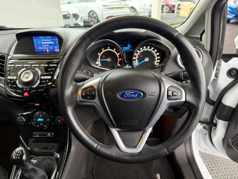 Used Ford Fiesta 2014 for sale - 76480359: Photo 21