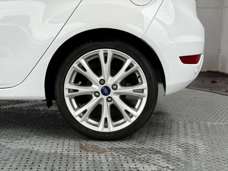 Used Ford Fiesta 2014 for sale - 76480359: Photo 36