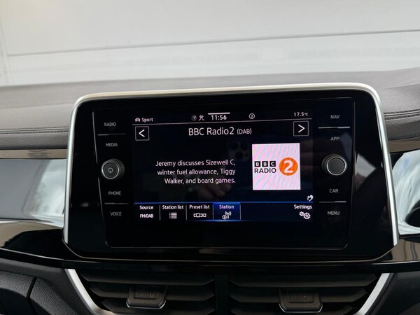 Used Volkswagen T-Roc 2024 for sale - 74830240: Photo 12