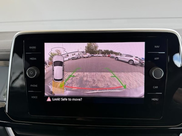 Used Volkswagen T-Roc 2024 for sale - 74830240: Photo 15