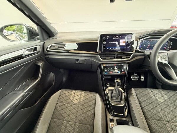 Used Volkswagen T-Roc 2024 for sale - 74830240: Photo 21