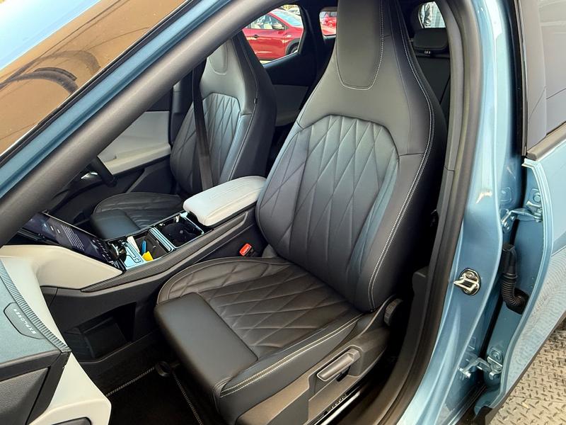 Used Ford Explorer 2025 for sale - 77755030: Photo 15