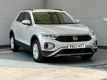Used Volkswagen T-Roc 2023 for sale - 79029871: Photo