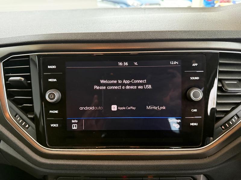 Used Volkswagen T-Roc 2019 for sale - 76290283: Photo 26