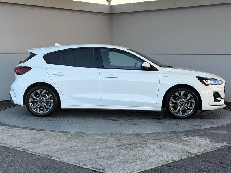 Used Ford Focus 2023 for sale - 76433980: Photo 10