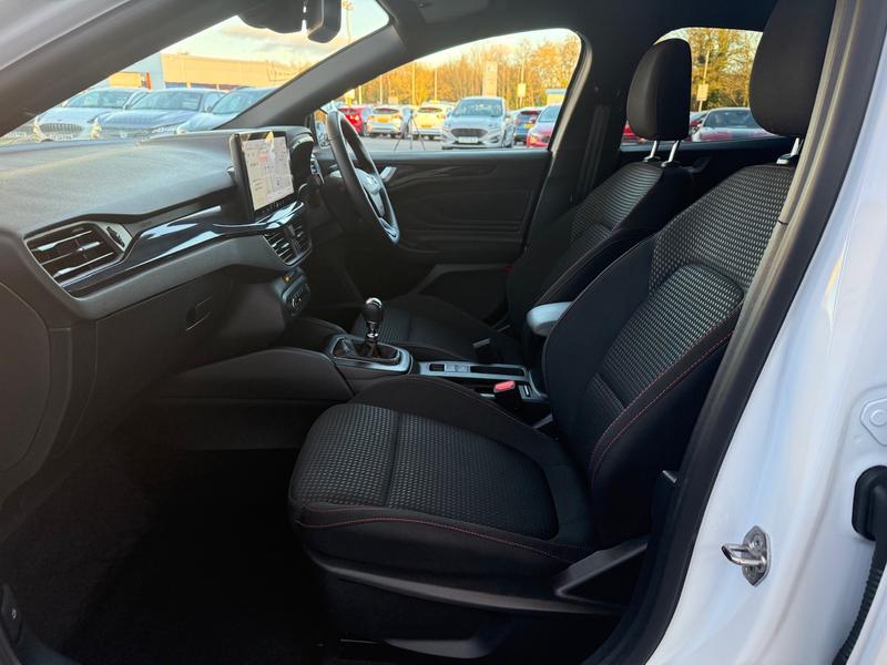 Used Ford Focus 2023 for sale - 76433980: Photo 14