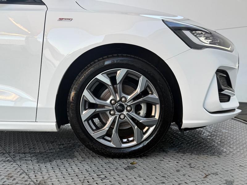 Used Ford Focus 2023 for sale - 76433980: Photo 32