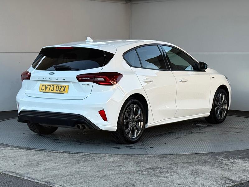 Used Ford Focus 2023 for sale - 76433980: Photo 9