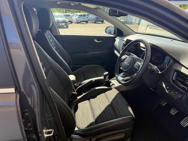 Used Kia Stonic 2023 for sale - 74435579: Photo 15