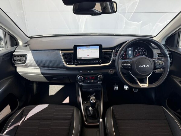 Used Kia Stonic 2023 for sale - 74435579: Photo 17