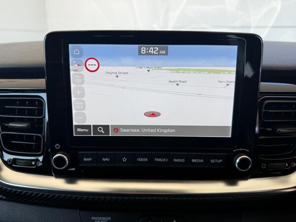 Used Kia Stonic 2023 for sale - 74435579: Photo 22