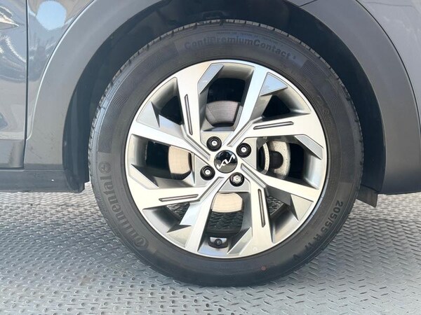 Used Kia Stonic 2023 for sale - 74435579: Photo 28
