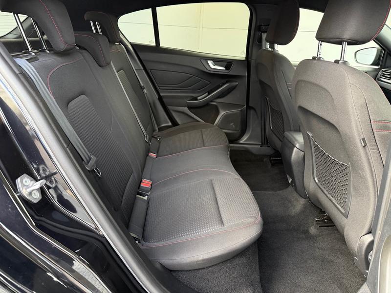 Used Ford Focus 2023 for sale - 76580859: Photo 16