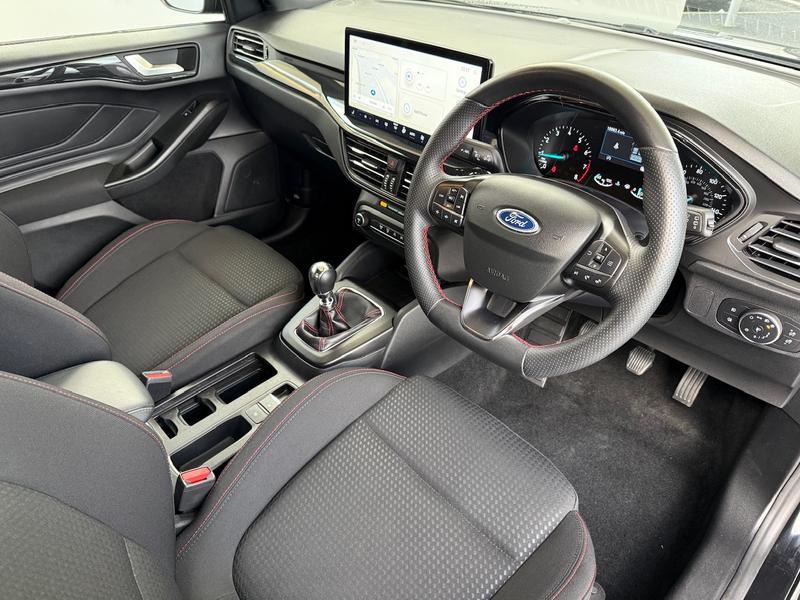 Used Ford Focus 2023 for sale - 76580859: Photo 19