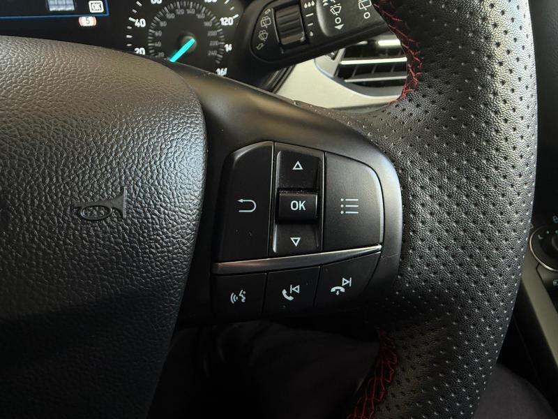 Used Ford Focus 2023 for sale - 76580859: Photo 31