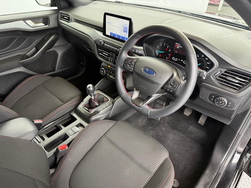 Used Ford Focus 2022 for sale - 76261085: Photo 16