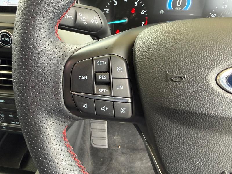 Used Ford Focus 2022 for sale - 76261085: Photo 23