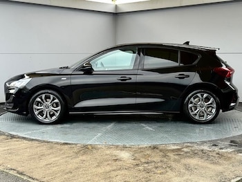 Used Ford Focus 2022 for sale - 76261085: Photo