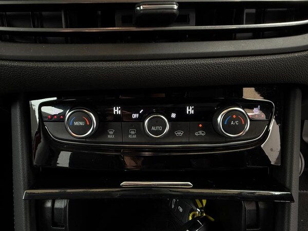 Used Vauxhall Grandland for sale - 76089639: Photo 30